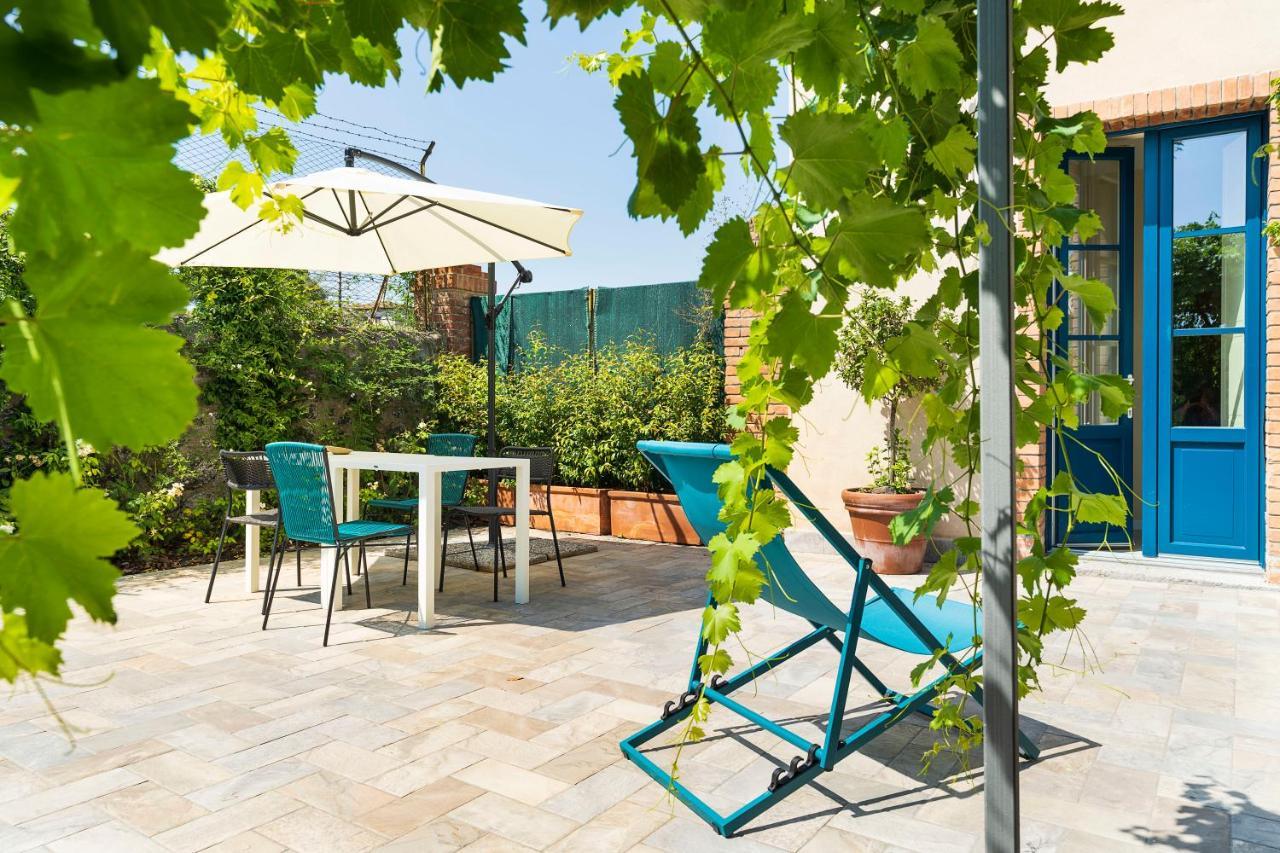 Suasor Villa Acireale Exteriör bild
